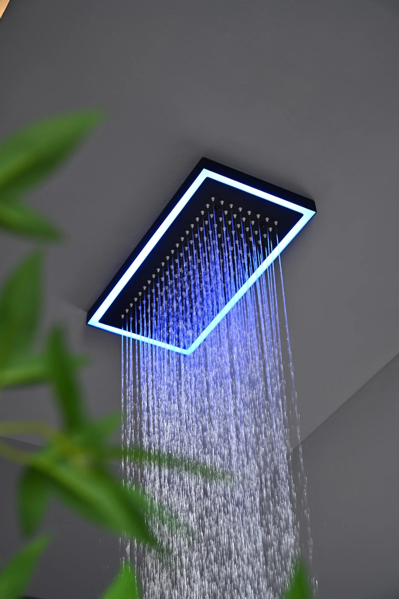 Matte black or Brushed nickel or Brushed Gold 16 x 8-Inch Rainfall Flush Mount Shower Head with 4-Way Digital Display Thermostatic Faucet, Body Jets, and High-Pressure Wall Mount Head - Image 4